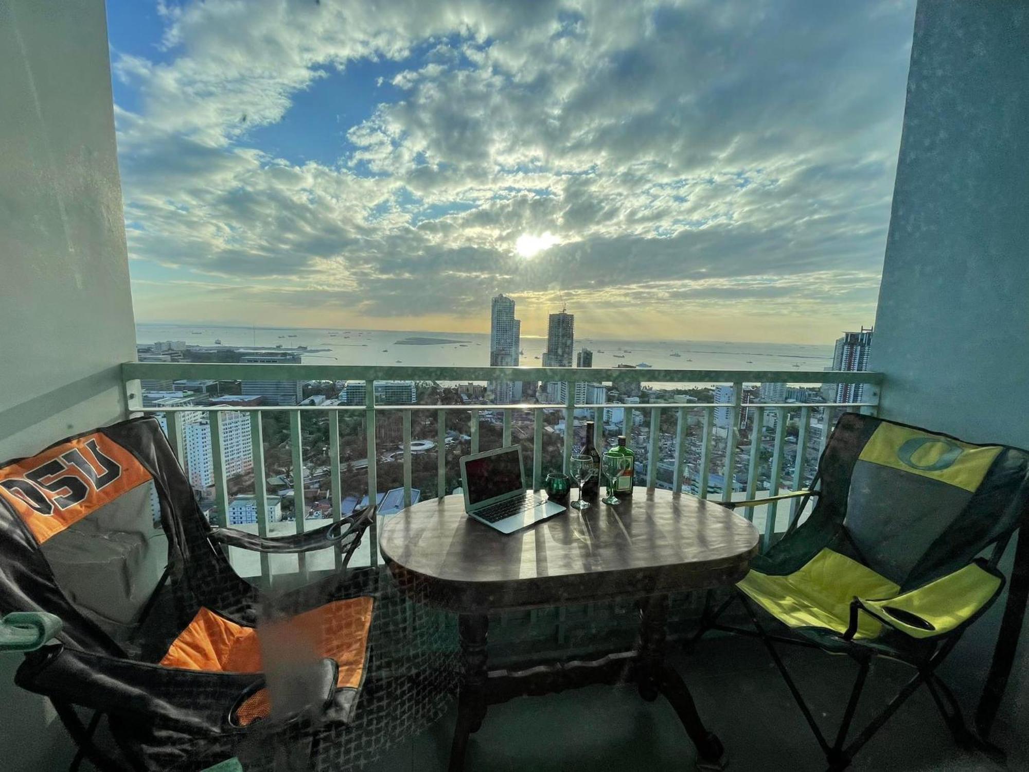 Green Residences Staycation By Pbyy Manila Dış mekan fotoğraf