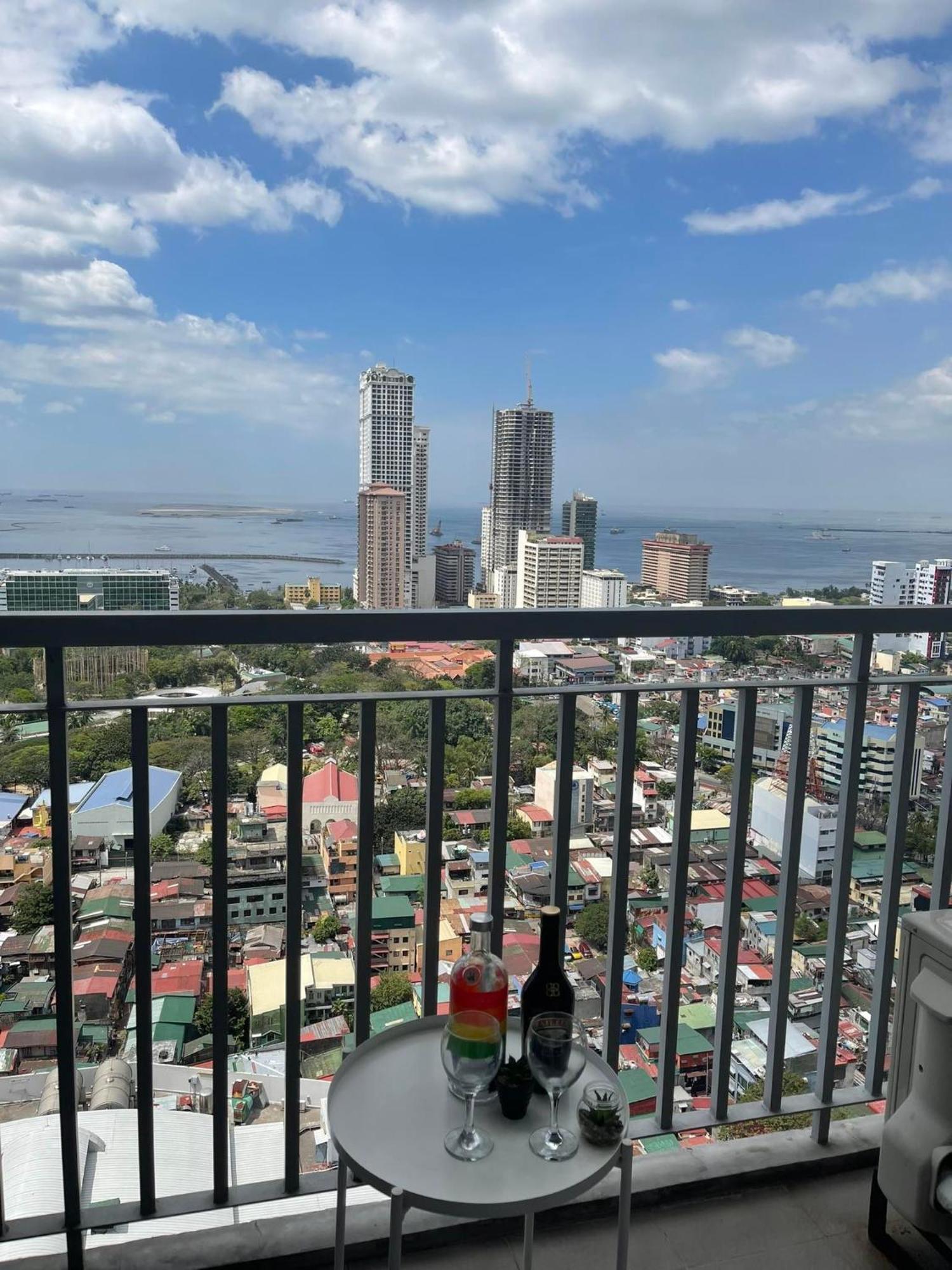 Green Residences Staycation By Pbyy Manila Dış mekan fotoğraf