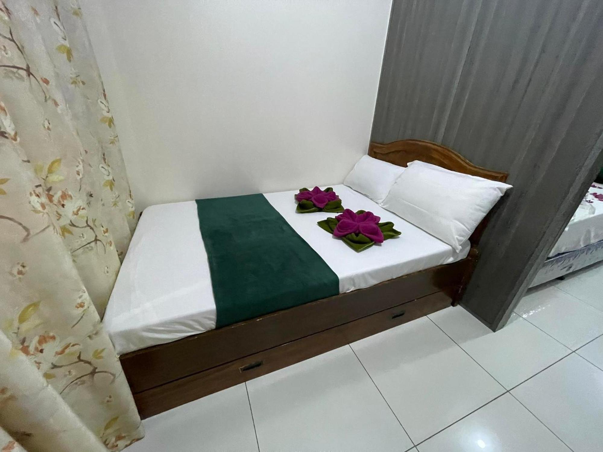 Green Residences Staycation By Pbyy Manila Oda fotoğraf