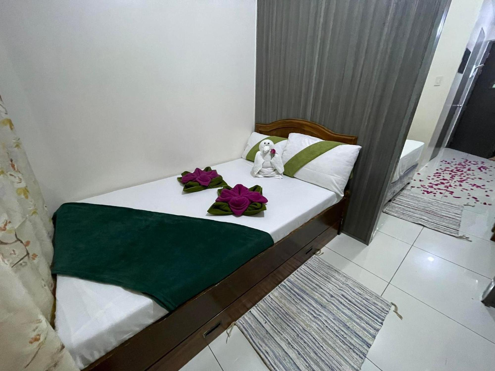 Green Residences Staycation By Pbyy Manila Oda fotoğraf